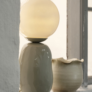 Enamel table lamp